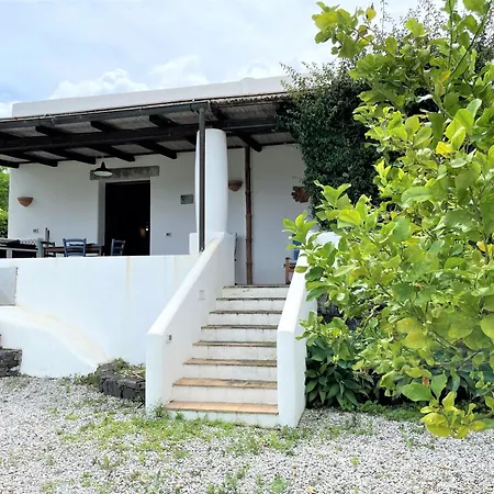 Casa La Papera - In Centro A * Malfa (Salina)